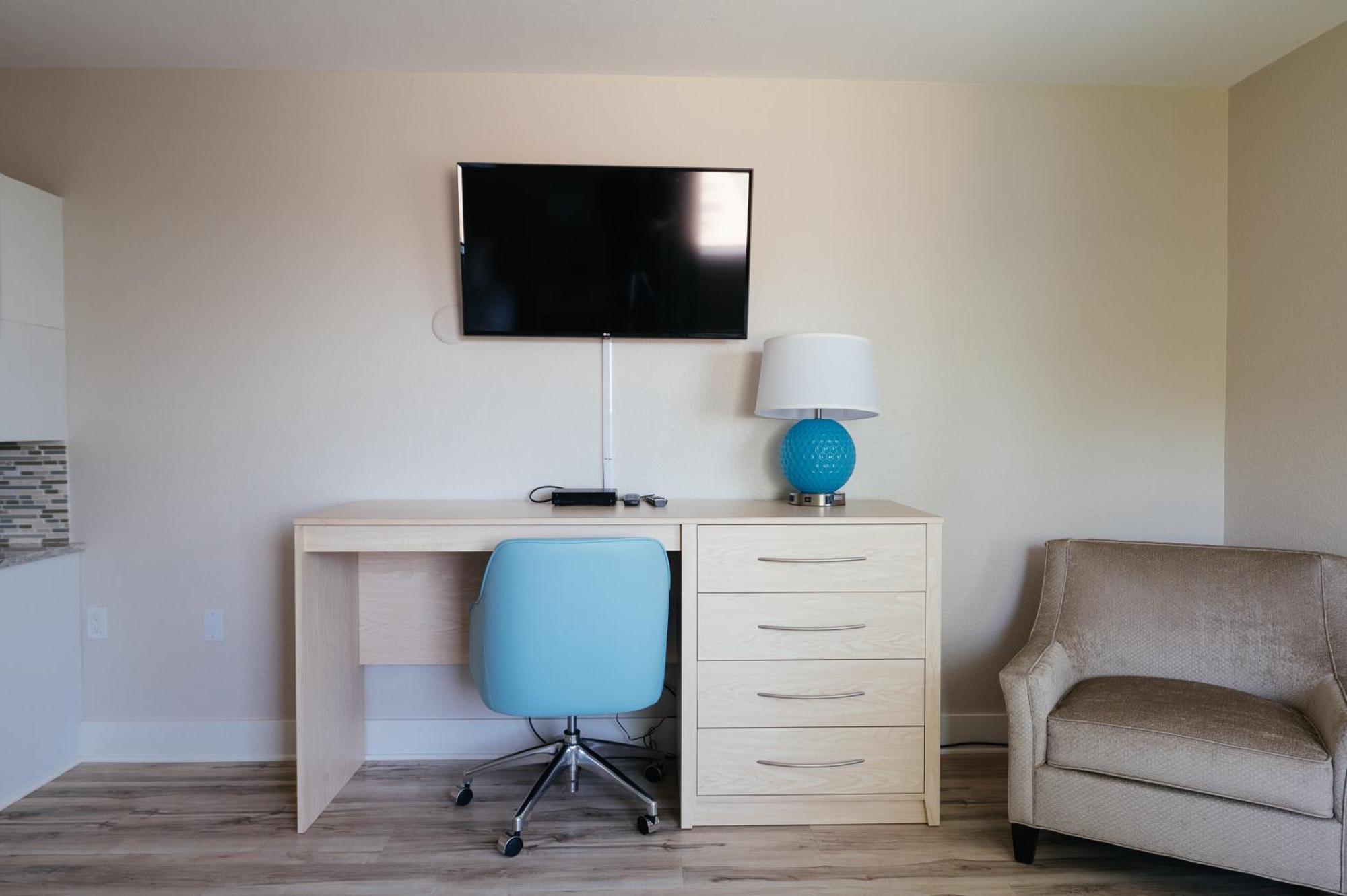 Kasa Gold Coast Inn Травърс Сити Екстериор снимка