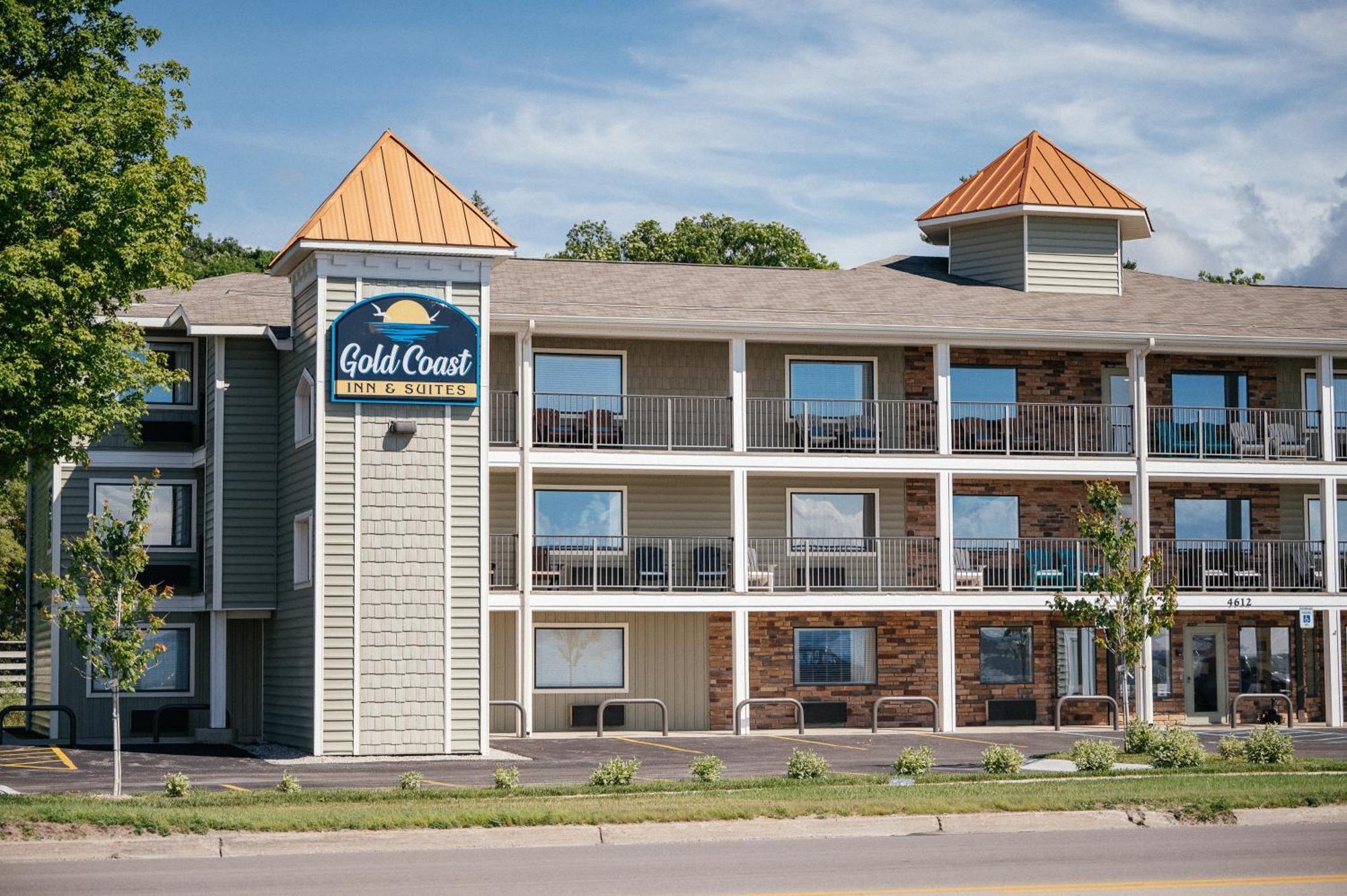 Kasa Gold Coast Inn Травърс Сити Екстериор снимка