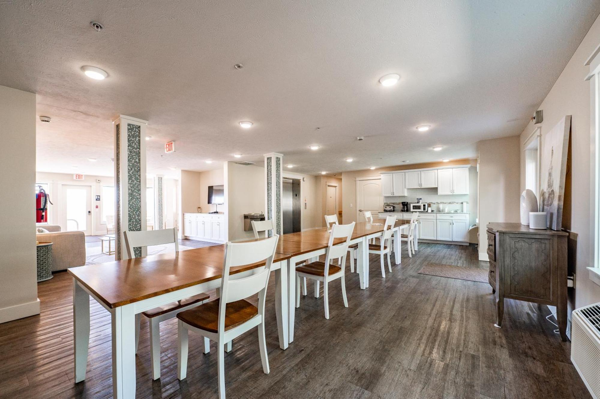 Kasa Gold Coast Inn Травърс Сити Екстериор снимка