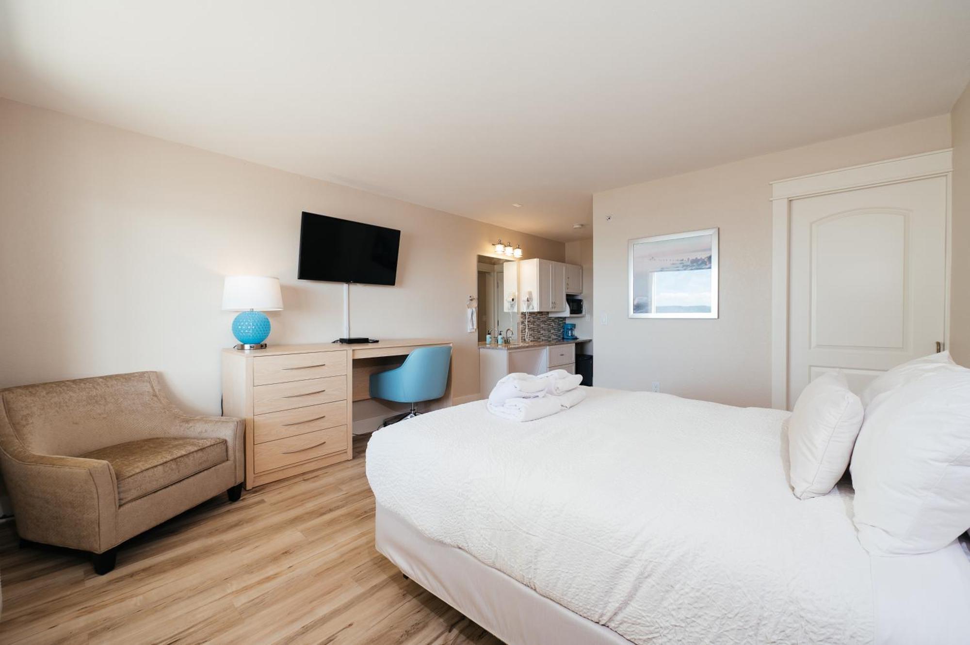 Kasa Gold Coast Inn Травърс Сити Екстериор снимка
