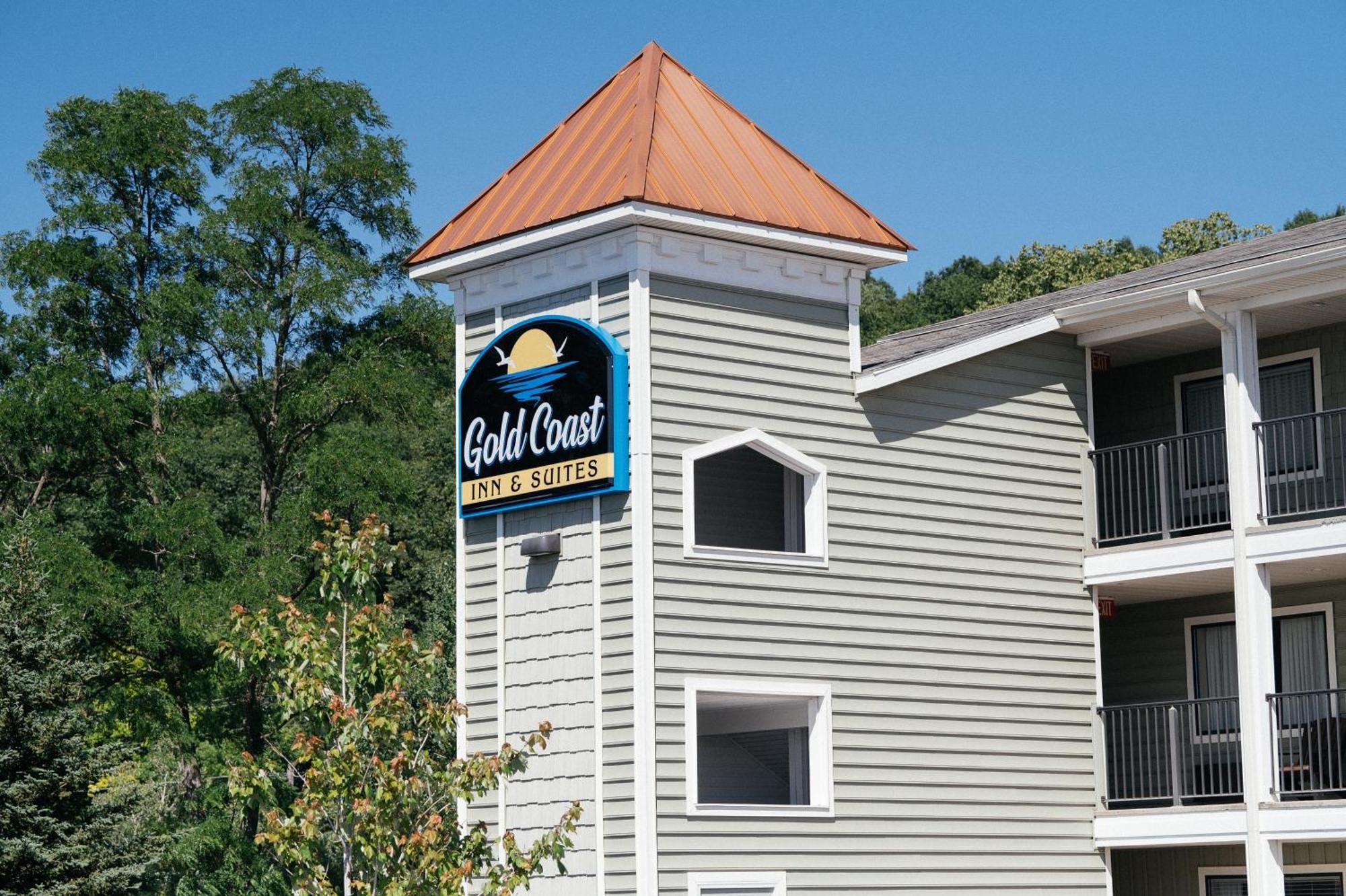 Kasa Gold Coast Inn Травърс Сити Екстериор снимка